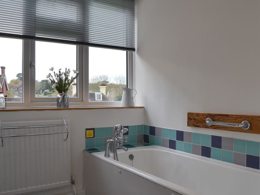 Bathroom | Sea Breezes, Totland