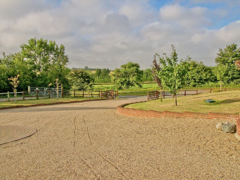 Garden and grounds | Doves Barn, Badley, near Needham Market