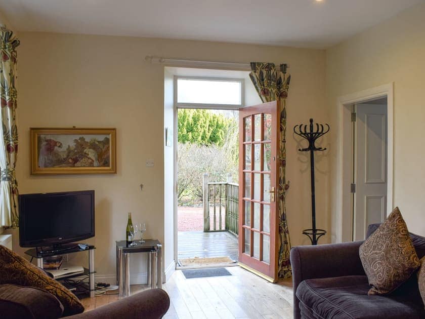 Delightful open plan living space | Auchendennan  - Rose Cottage - Auchendennan, Arden, Alexandria