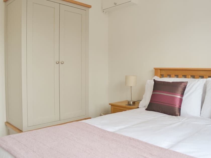 Well apoointed double bedroom | High Brow, Bowness-on-Windermere