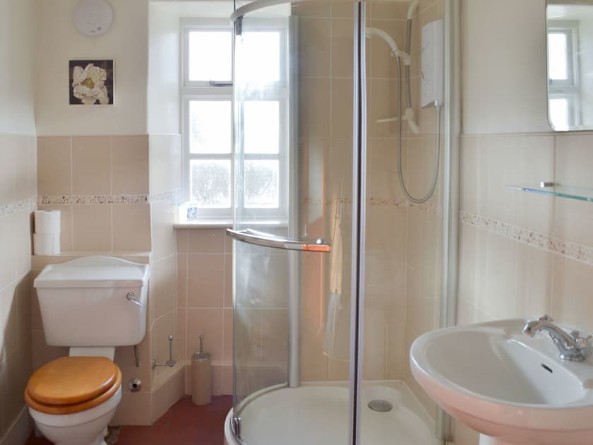 Shower room/boot room with cubicle | Breasty Haw, Satterthwaite