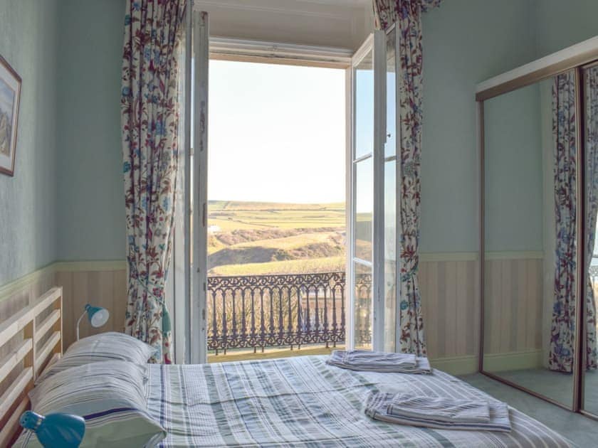 Comfortable master bedroom wtih far reaching views | Frank’s View, Saltburn-by-the-Sea
