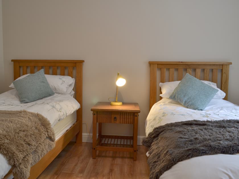 Good sized twin bedroom | Skylark View - Jackson Road, Matlock