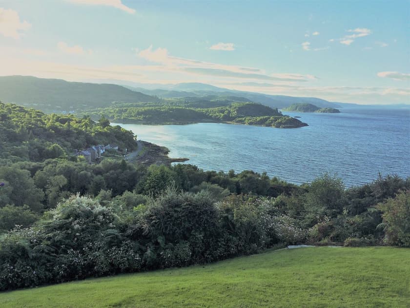 Set in an elevated position on the stunning Kintyre peninsula | Devana Croft, Tarbert