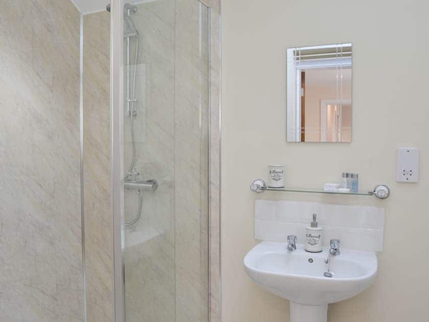 En-suite | The Barn, Alvanley, near Frodsham