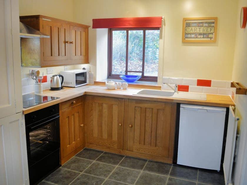 Well equipped kitchen | Bwthyn Meillion - Benar Cottages, Penmachno, near Betws-y-Coed