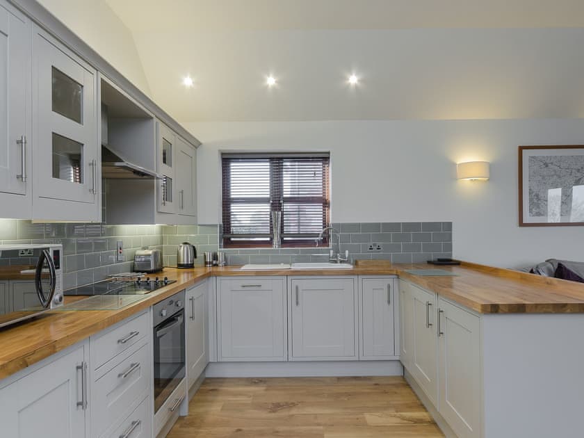Well equipped kitchen | Saddleback Cottage - Leacroft Cottages, Yoxall, near Lichfield