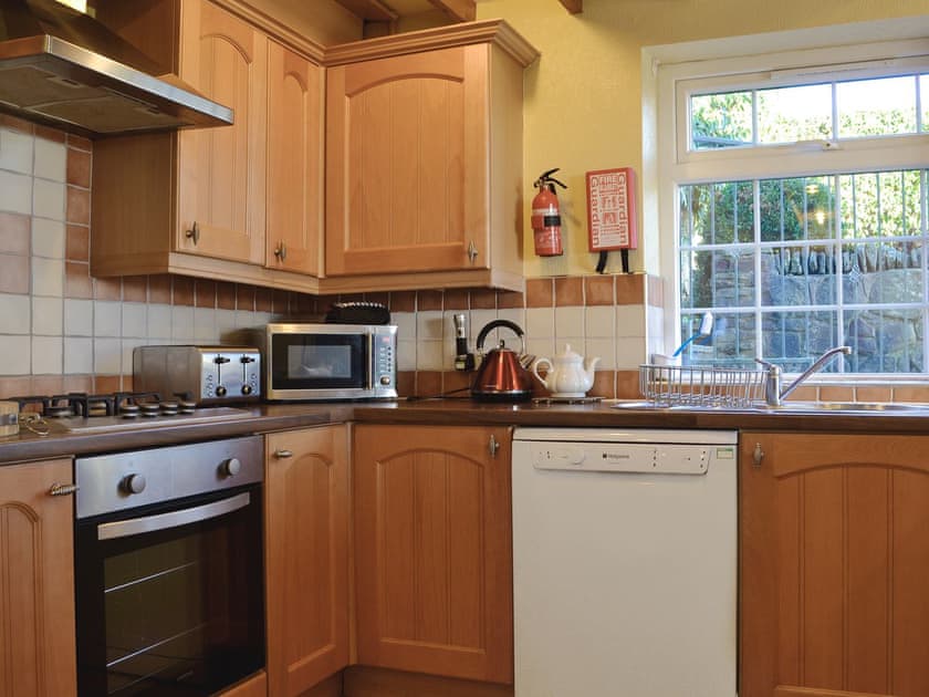 Well equipped kitchen area | Meadow Croft - The Crofters Cottages, Llangeinor, near Bridgend