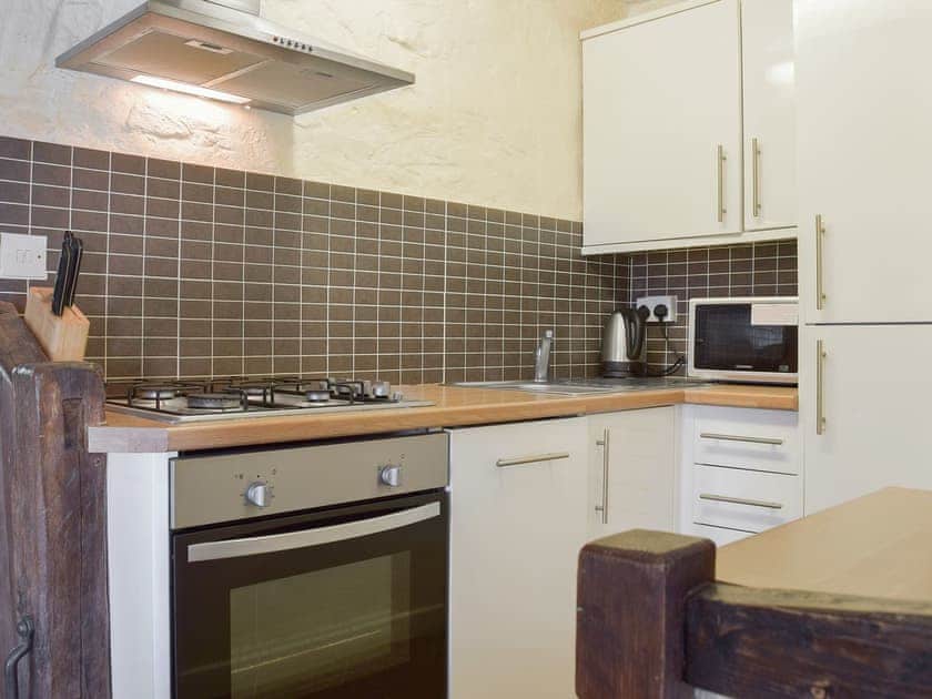Well equipped kitchen area | Shippen Cottage - Ivy Court Cottages, Llys-y-Fran