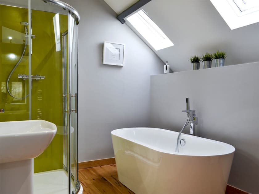 Bathroom | Maes Merlin, Llanddeusant, near Llangadog