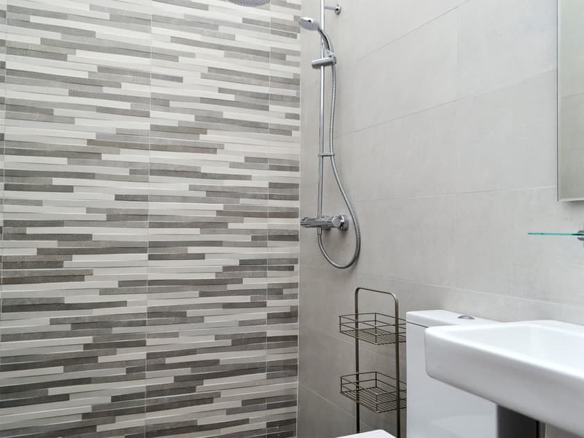 Wet room | Maes Merlin, Llanddeusant, near Llangadog