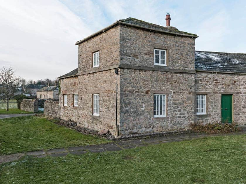 Superb end-terraced cottage | Crescent Cottage, Lowther, near Penrith