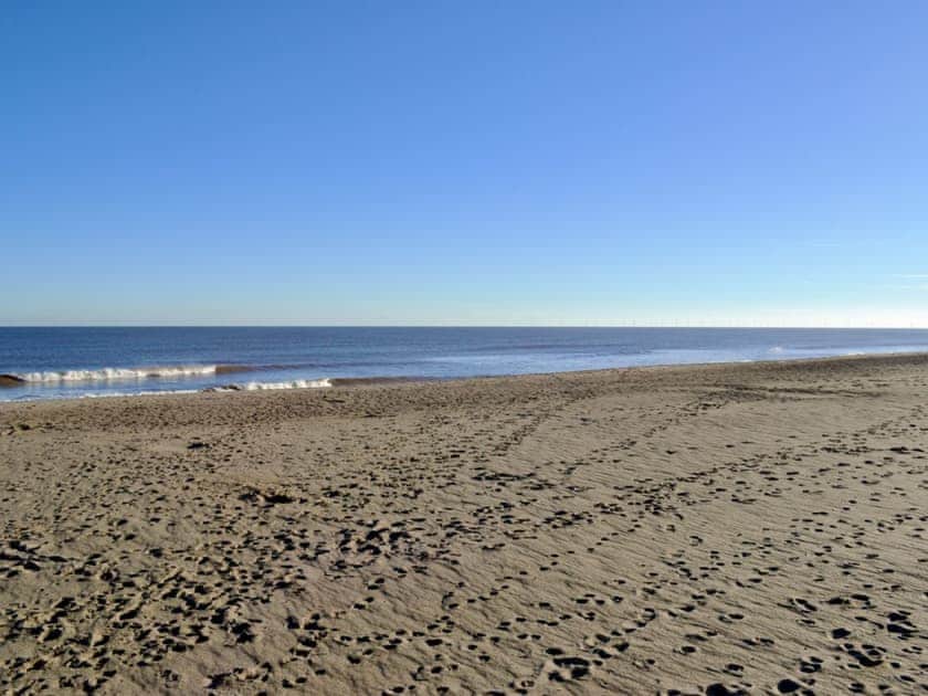 Lovely nearby beach | La Falda, Sutton-on-Sea, near Skegness