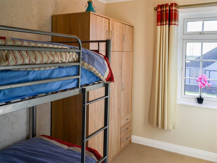 Bunk bedroom | Ravenna, Anderby Creek, near Skegness