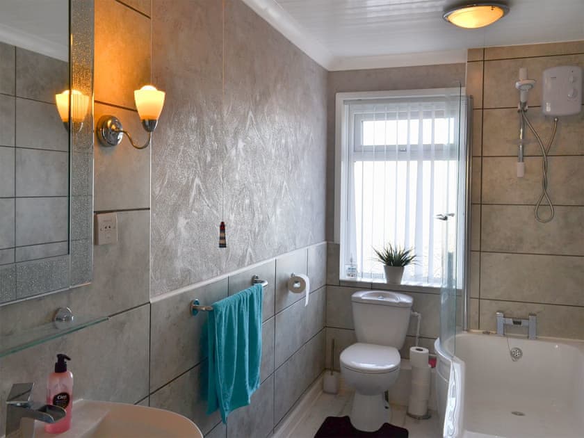 Bathroom | Ravenna, Anderby Creek, near Skegness