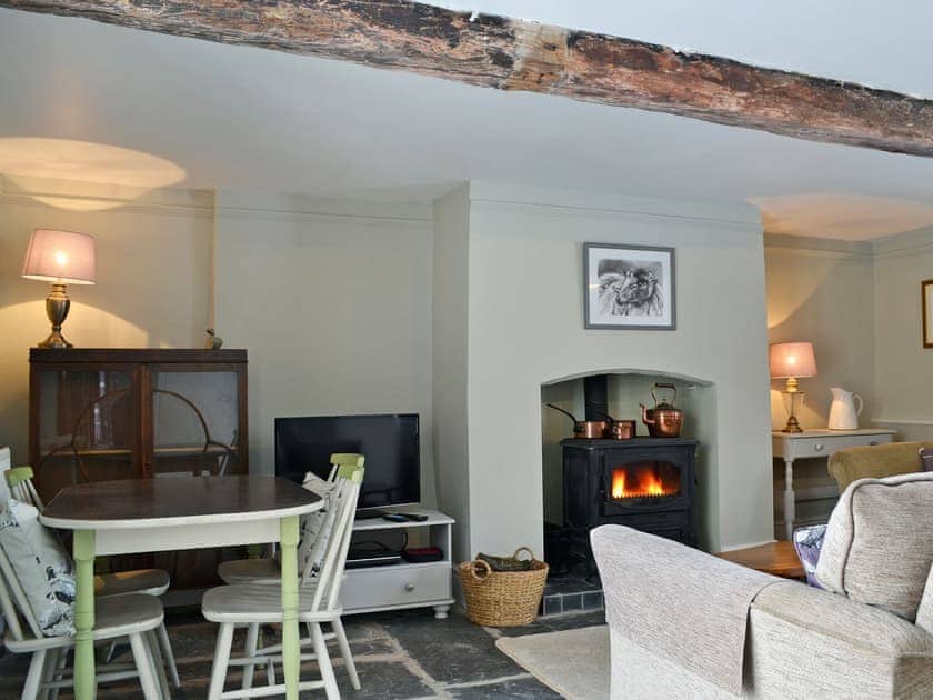 Vintage country style living/dining room | The Cider Barn, Combe, near Presteigne