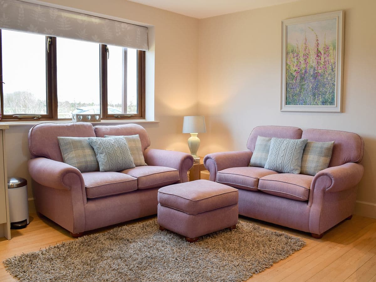 The Lodge at Elmley Meadow - Holiday lodge in Central England - Image 5