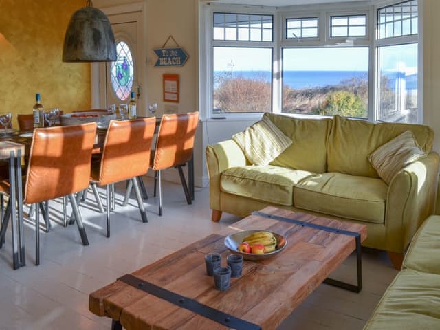 Beach Villa Cottages In Scarborough Filey Yorkshire Cosy And Welcoming Living Dining Room Beach Villa Primrose Valley Near Filey