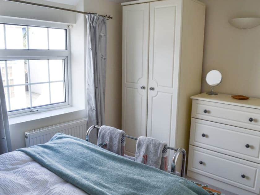 Double bedroom | Plover Cottage, Milford on Sea