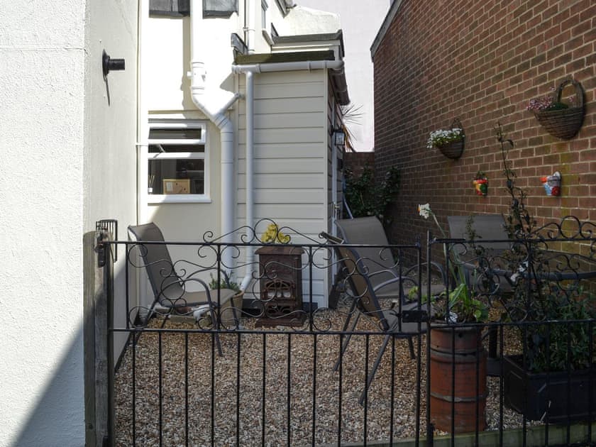 Sitting out area | Plover Cottage, Milford on Sea