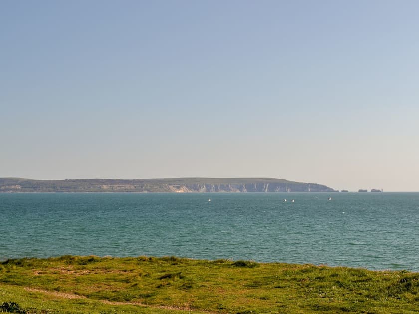 Surrounding area | Plover Cottage, Milford on Sea