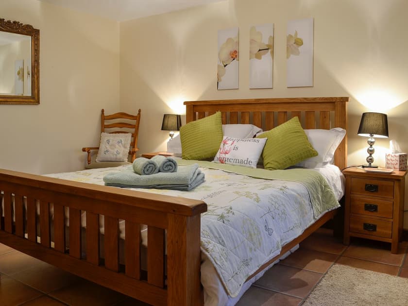 Comfortable master bedroom | Ty Hir - Bwlchgwyn Equestrian Holidays, Arthog, near Fairbourne