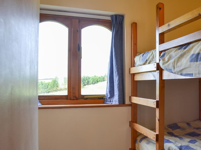 Children’s bunk bedded room | Merlin View - Higher Lanvean Farm, St Mawgan, near Newquay
