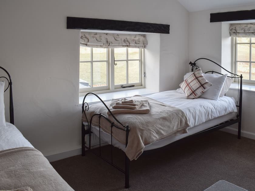 Twin bedroom | Yew Tree Cottage, West Ayton, near Scarborough