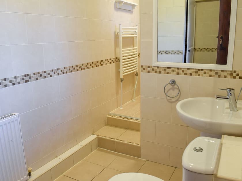 Bathroom | Yew Tree Cottage, West Ayton, near Scarborough