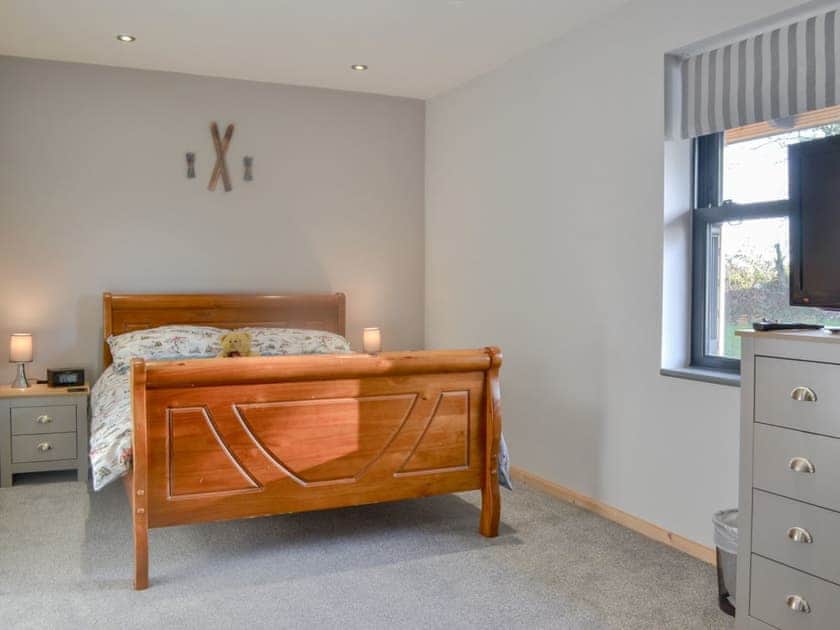 Comfy double bedroom | Quarry Lodge, Munsley, near Ledbury