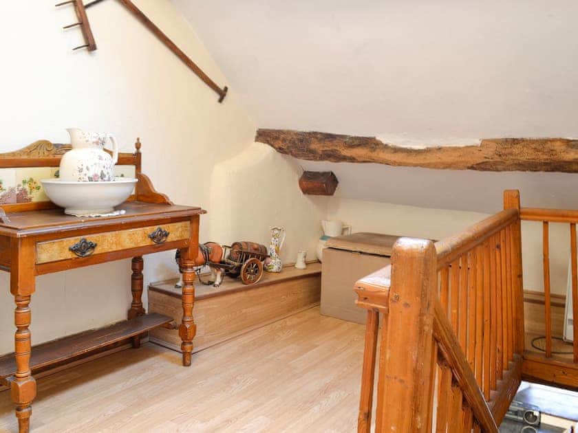 Spacious and thoughtfully furnished landing | Hen Hafod, Bala