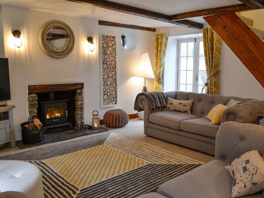 Cosy living room with multi-fuel burner & smart TV | Harbour Hideaway, Ilfracombe