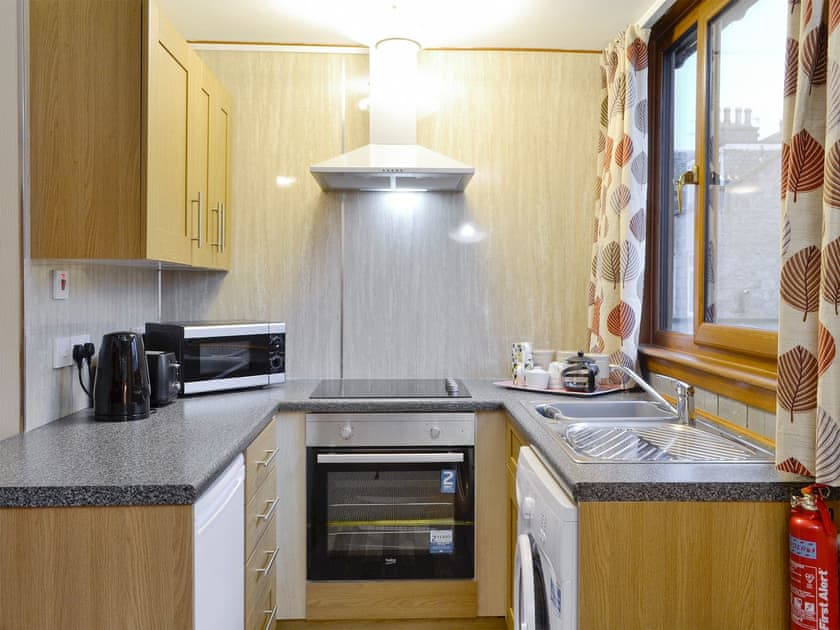 Well-equipped fitted kitchen | Toab - Hame from Hame, Aberdeen