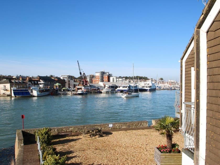 Views over the River Medina | Anchor Cottage, East Cowes