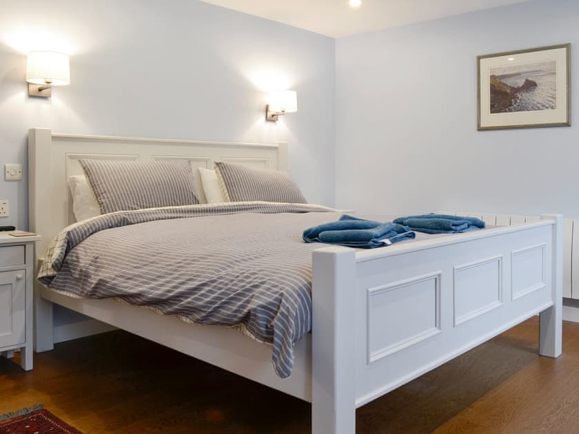 Relaxing double bedroom | Tom’s Barn, Hebden, near Skipton