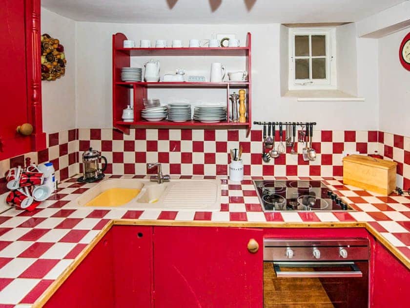 Charming kitchen | The Bittern - Blakeney Quayside Cottages, Blakeney, near Holt