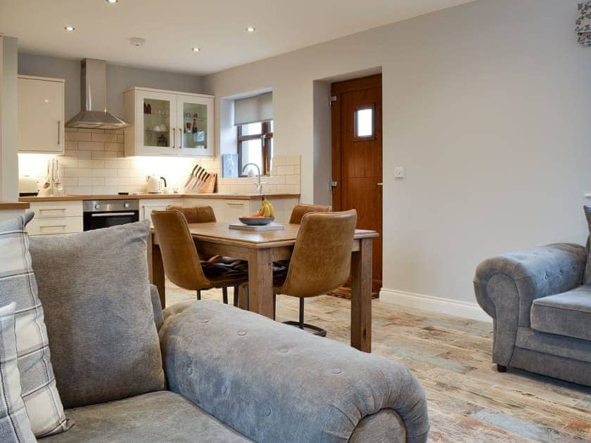 Convenient open-plan design | The Corn Store - Millmoor Farm, Bickley, near Malpas