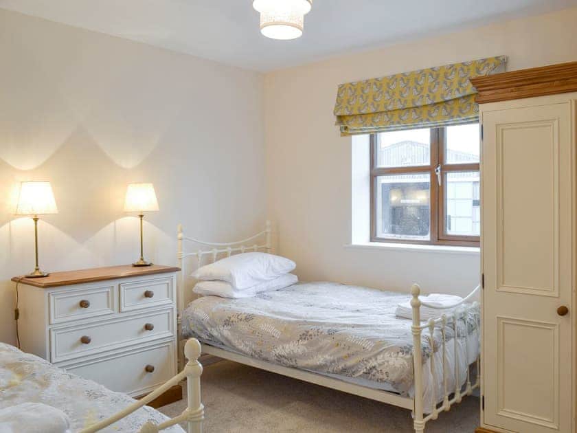 Comfortable twin bedroom | The Corn Store - Millmoor Farm, Bickley, near Malpas