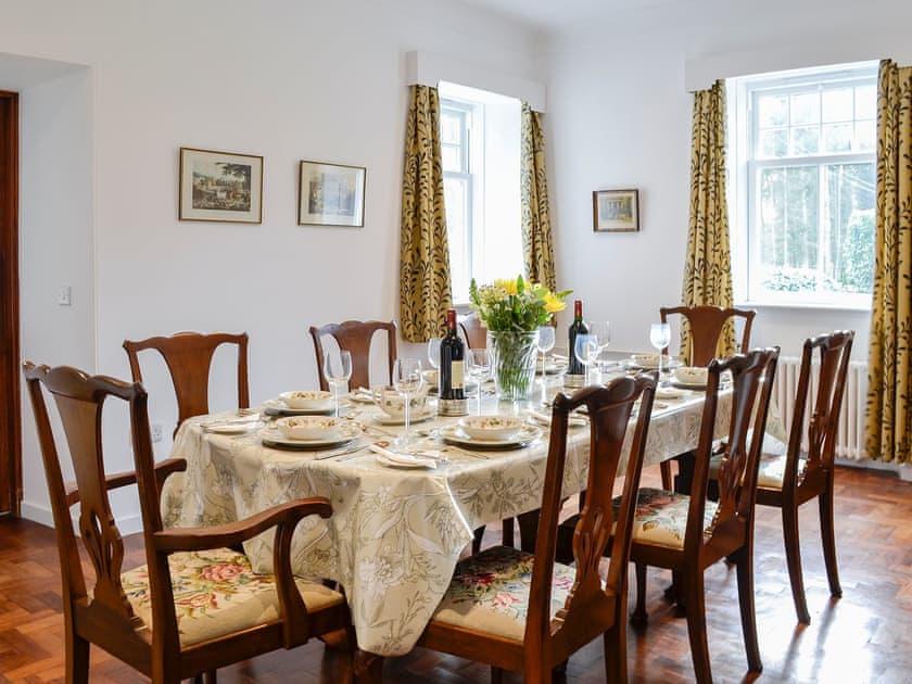 Dual aspect windows in dining room | The Coach House, Alford