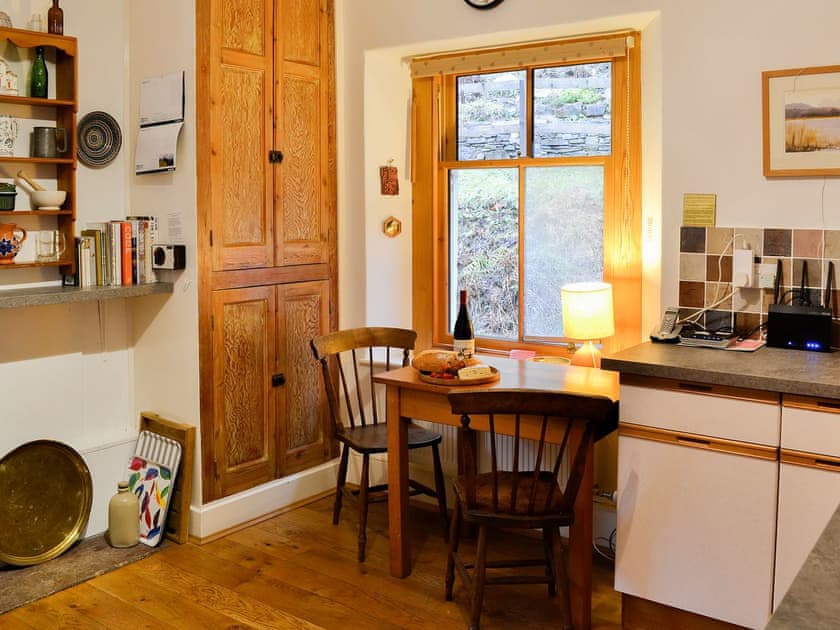 Quirky shabby chic kitchen | The Larches, Seldom Seen near Thornthwaite