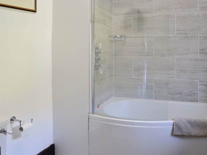 Well presented bathroom | Tansy Close - Stonelands Farmyard Cottages, Litton near Kettlewell
