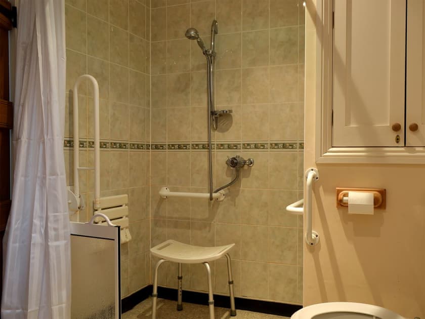 Wet room | Stoke Court Farm Barn, Stoke St Milborough, near Ludlow