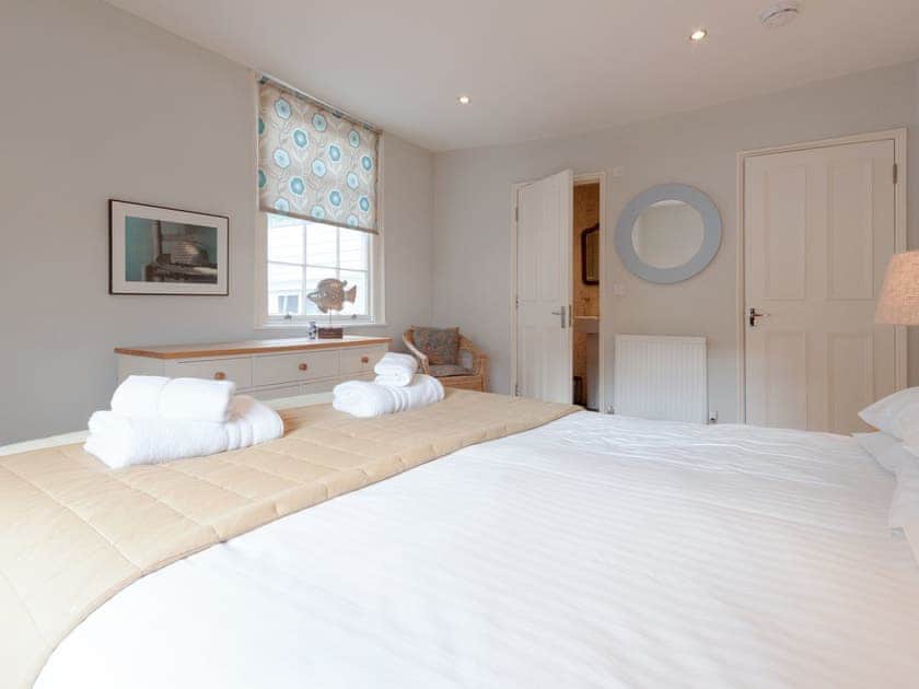 Ligh and airy double bedroom | Bayards View, Apartment 3, Dartmouth