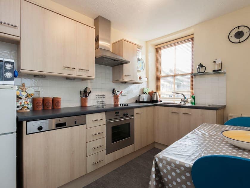 Delightful kitchen with breakfast area | Lower Street 10, Apartment 3, Dartmouth