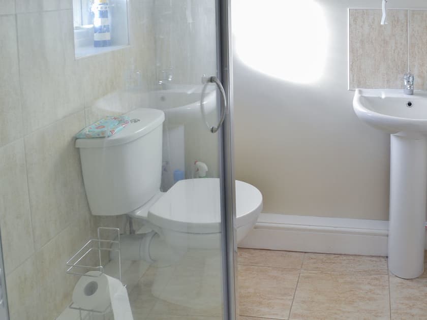 Shower room with cubicle | Mallams, Portland, near Weymouth
