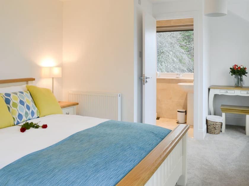 Comfortable, spacious double bedroom with king sized bed and en-suite | Balnacraig, Craigton, near Inverness