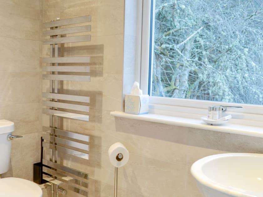En-suite | Balnacraig, Craigton, near Inverness