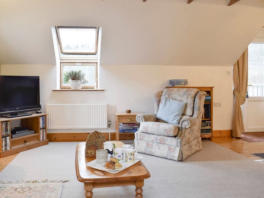 Spacious living area | Osprey Cottage - Hatton Cottages, Dunkeld, near Pitlochry