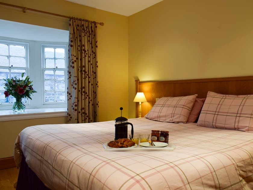 Double bedroom | Inn Cottage - The Inn Cottages, Muckhart, near Gleneagles