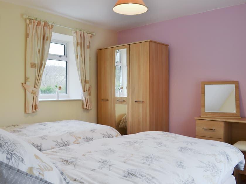 Comfy twin bedroom | The White Cottage, Furness Vale, near Whaley Bridge